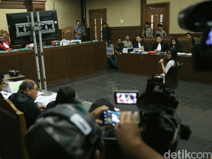 Saat Sidang Jessica Wongso Terganggu Air AC yang Bocor