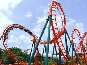 4 Roller Coaster Sarat Adrenalin di Negeri Tetangga