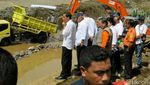 Presiden Jokowi Tinjau Lokasi Banjir Bandang Garut