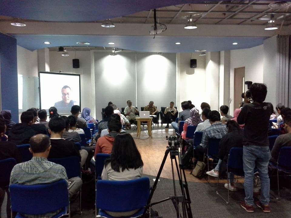 (dokumentasi pribadi Denny Indrayana)