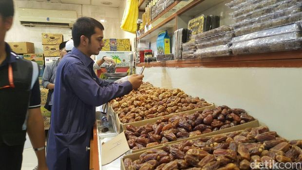 Toko Kurma (Foto: Madin/detikcom)