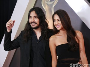 Mall dan Rumah Tempat Pacaran Aurelie Moeremans dan Ello