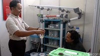 Komunitas Tandu Banyu dari Dusun Glondong, Purwobinangun Pakem Sleman yang memanfaatkan air hujan yang diolah secara almini sehingga menjadi air yang layak minum dan dikonsumsi.