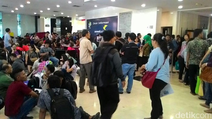 700 Orang Antre Tax Amnesty dari Jam 3 Subuh di Kantor Pajak Ini