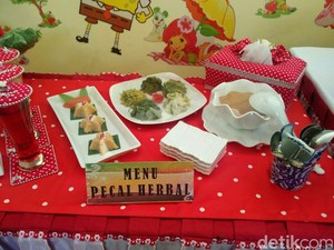 Posyandu Ini Sediakan Asupan Gizi Ibu dari Pecel Herbal dan Puding Ikan untuk Balita