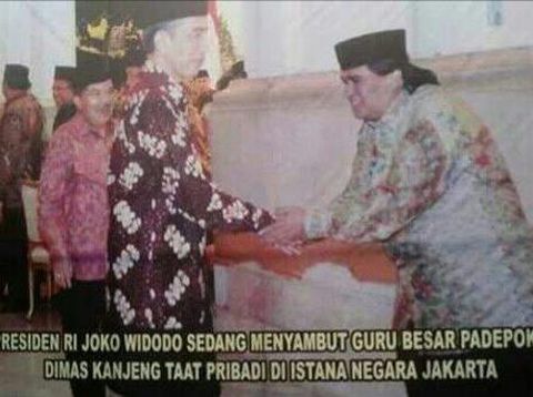 Foto Dimas Kanjeng dan Jokowi