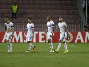 Inter Tumbang, De Boer Frustrasi