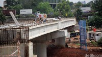 Tol penghubung Jakarta-Depok ini terbagi dalam 2 seksi, seksi 1 sepanjang 12 km dari Jalan Antasari hingga Sawangan.