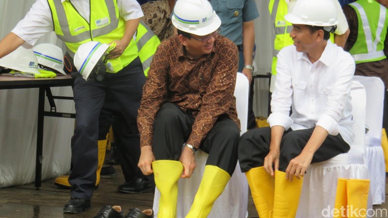 Momen-momen Persahabatan Kental Jokowi-Ahok Momen-momen Persahabatan Kental Jokowi-Ahok