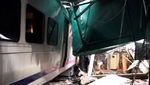 Kereta Tabrak Stasiun di New Jersey