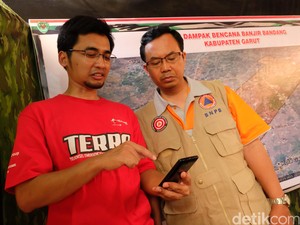 Evakuasi Korban Banjir Garut, Aplikasi Ini Jadi Andalan Relawan