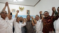 Ketua DPRD DKI Jakarta, Prasetio Edi Marsudi saat ditunjuk menjadi ketua pemenangan pasangan Ahok-Djarot pada Pilgub DKI 2017.