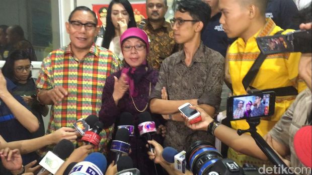 Ario Kiswinar lapor ke Polda Metro/ Amel detikcom