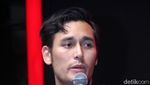 Senyuman Arifin Putra Bikin Melting