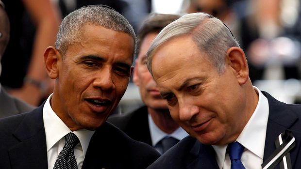 Obama duduk bersebelahan dengan Netanyahu (REUTERS/Ronen Zvulun)