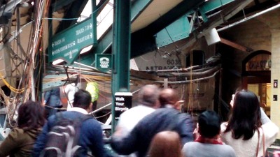 Kereta Tabrak Stasiun di New Jersey
