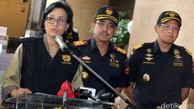 Sri Mulyani Naikkan Cukai Rokok