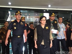 Naikkan Tarif Cukai, Sri Mulyani: Rokok Merugikan Kesehatan