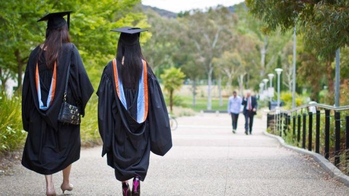 Makin Banyak Sarjana Australia Tak Dapatkan Pekerjaan Penuh Waktu