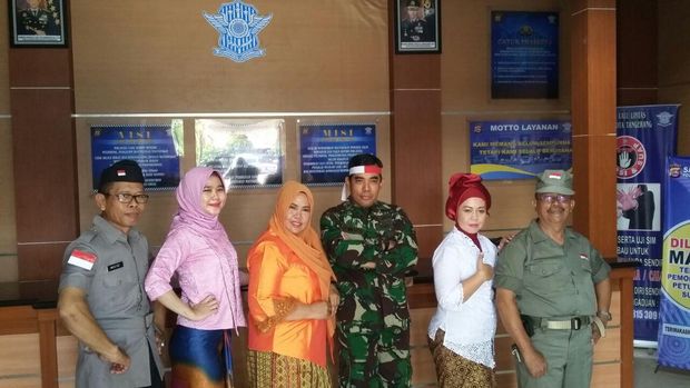  Personel pelayanan Satlantas Polres Tangerang