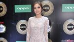 Deretan Artis di Karpet Merah Selebrita Awards 2016