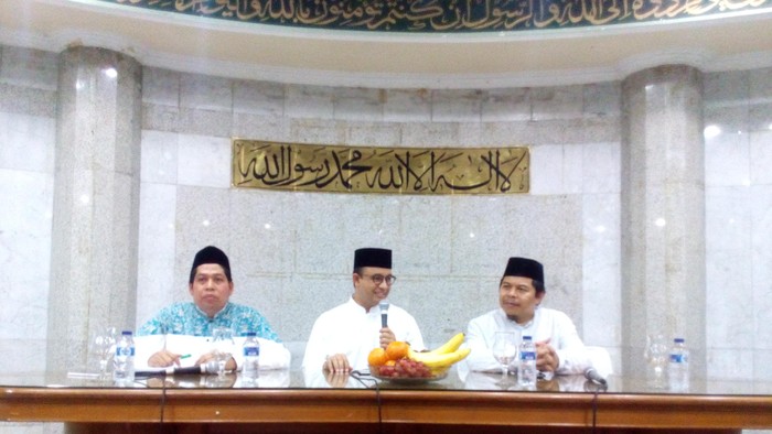 Di Masjid Sunda Kelapa, Anies: Keputusan Maju Cagub DKI Berawal dari Sini