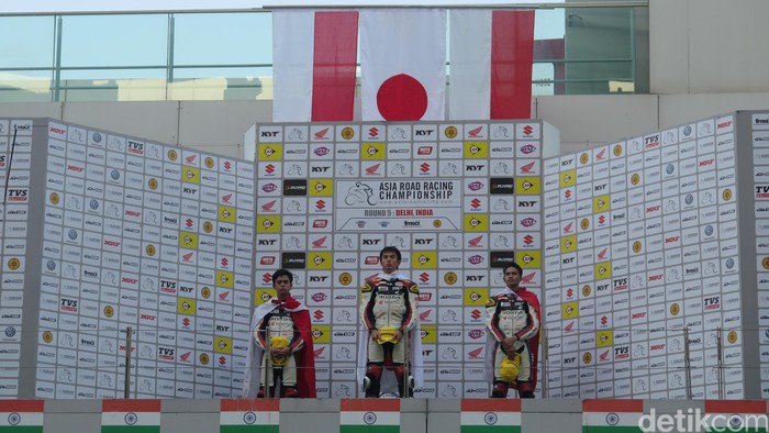 Yaasiin dan Ferry Naik Podium di India