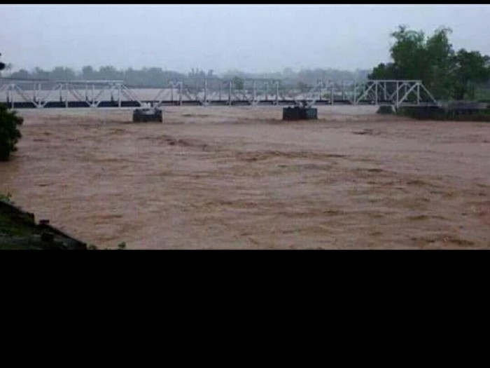 Hujan Deras di Solo, Debit Air Bengawan Solo Meningkat