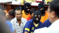 Dua orang tidak ditahan atau dipulangkan dan sebsnyak 541 orang akan dibina.