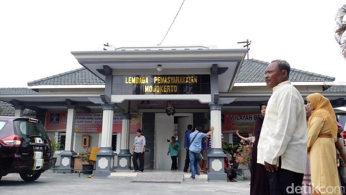 Dua Napi Lapas Mojokerto Kabur dari Sel Isolasi