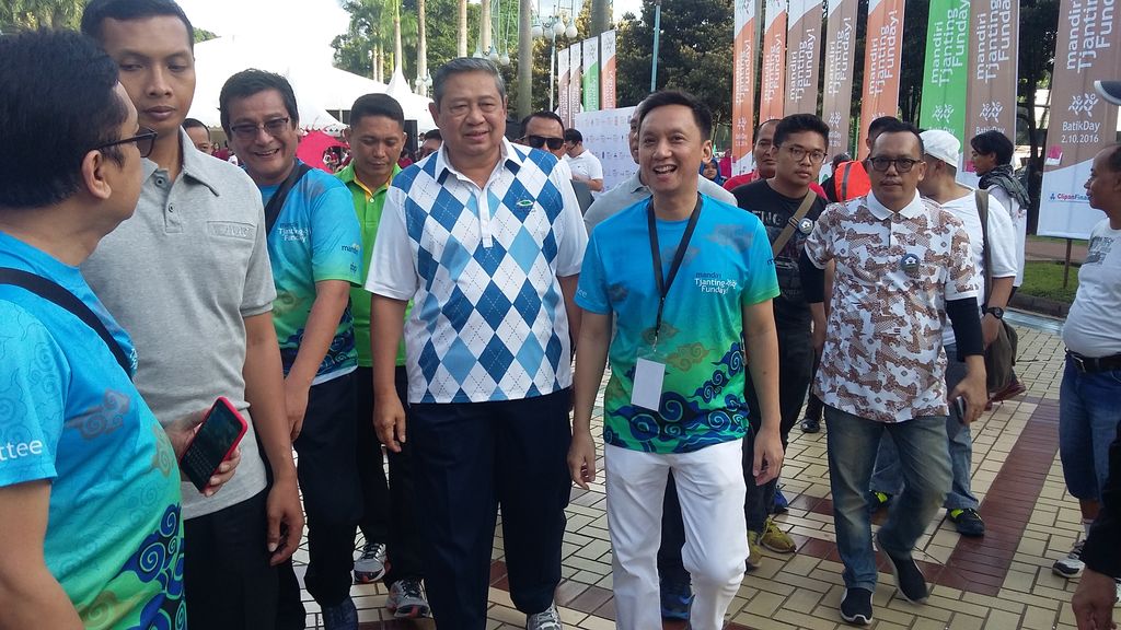 Foto: SBY hadir dalam lari pagi bareng Agus Yudhoyono (Yudhistira/detikcom)