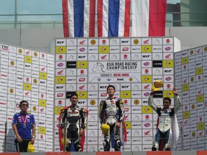 Pebalap Indonesia Naik Podium di Kelas 130cc dan 250cc