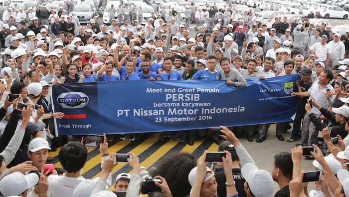 Persib Buat Gempar Pabrik Nissan-Datsun
