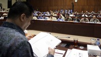 Rapat dengar pendapat ini berlangsung di Komplek Parlemen, Senayan, Jakarta, Senin (3/10/2016), rapat tersebut membahas penetapan alokasi anggaran tahun 2017 kementerian dan lembaga mitra kerja Komisi II DPR.