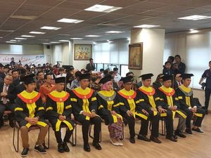Sarjana dan Indeks Pembangunan Manusia Indonesia