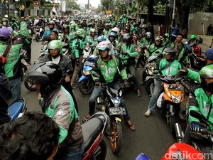 Pendapatan Sopir Gojek Rata-rata Rp 4 Juta Sebulan