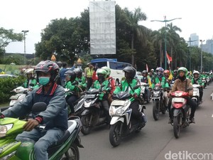 Ribuan Driver Go-Jek Bergerak ke Kemang, Awas Lalin Macet!