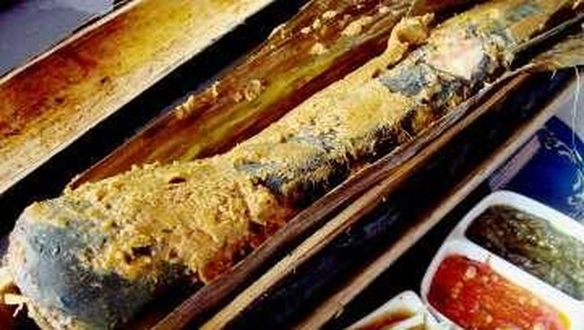 Sedap Wangi Ikan Patin Bakar di Tempat Ini