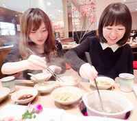 7 Trik Agar Bisa Makan Banyak di Resto 'All You Can Eat'