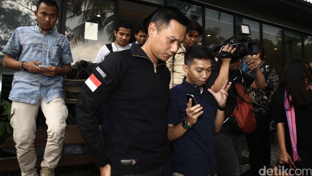 Seragam Khusus Kampanye Agus Harimurti (Foto: Hasan Al Habshy)