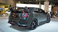 Karenanya, kemungkinan versi produksi Civic Type R juga mirip dengan prototipenya.