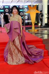 Eksplorasi Gaya Busana, Cara Andien Refreshing dari Kepenatan Sehari-hari