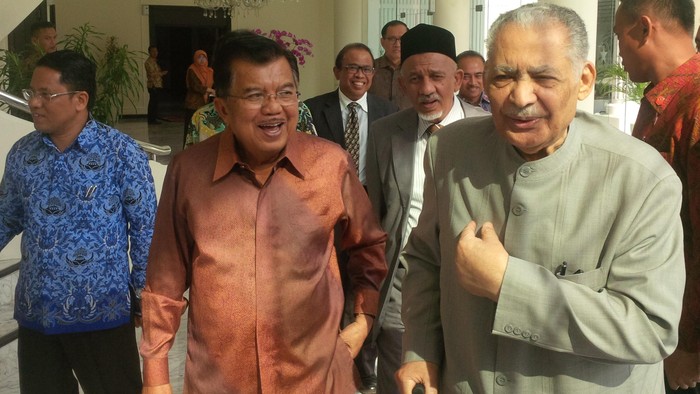 Bertemu Akom, JK Mengaku Bicara Politik Nasional Bukan Setnov
