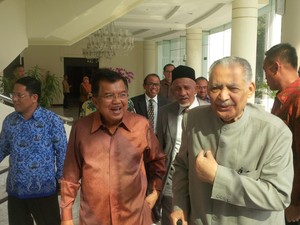 Bertemu Akom, JK Mengaku Bicara Politik Nasional Bukan Setnov