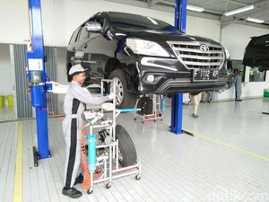 Hindari Kombinasikan Asuransi Mobil TLO dan Komprehensif