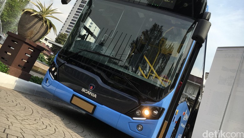 Ahok Beli Ratusan Bus Standar Dunia untuk Gantikan Metromini dan Kopaja Ahok Beli Ratusan Bus Standar Dunia untuk Gantikan Metromini dan Kopaja