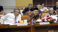 Menag Lukman sendiri menyatakan setuju dengan pembahasan lebih lanjut soal RUU ini. Tapi untuk pembahasan badan sendiri yang khusus mengurusi soal penyelanggaran ibadah haji dan umrah.