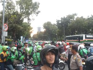 Usai Ditemui Staf Ahok, Driver Go-Jek Bubar Demo
