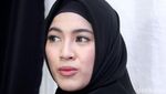 Pesona Dewi Sandra dan Alyssa Soebandono dalam Busana Hitam