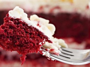 Butuh Olahraga Berapa Lama untuk Bakar Kalori Sepotong Cake?